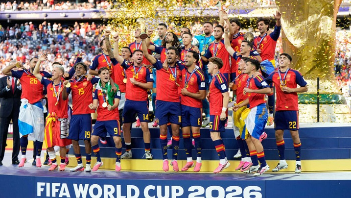 Spaniens Mannschaftsstärke demonstriert den Wandel vom individualistischen Fußball hin zu einem reiferen Spielstil